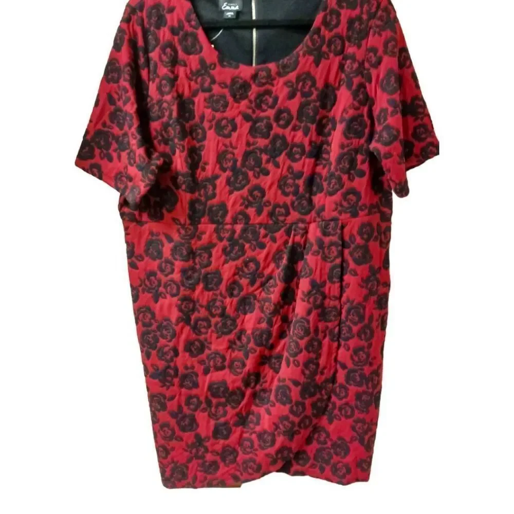 EMMA Plus Size Floral wrap dress